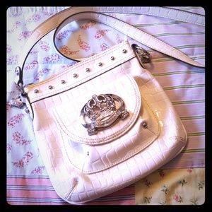 Crossbody purse